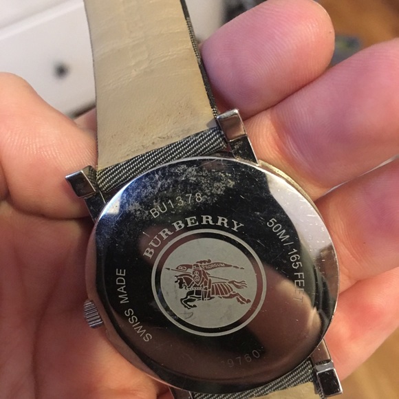 Burberry watch, silver with classic pattern strap - Picture 5 of 7